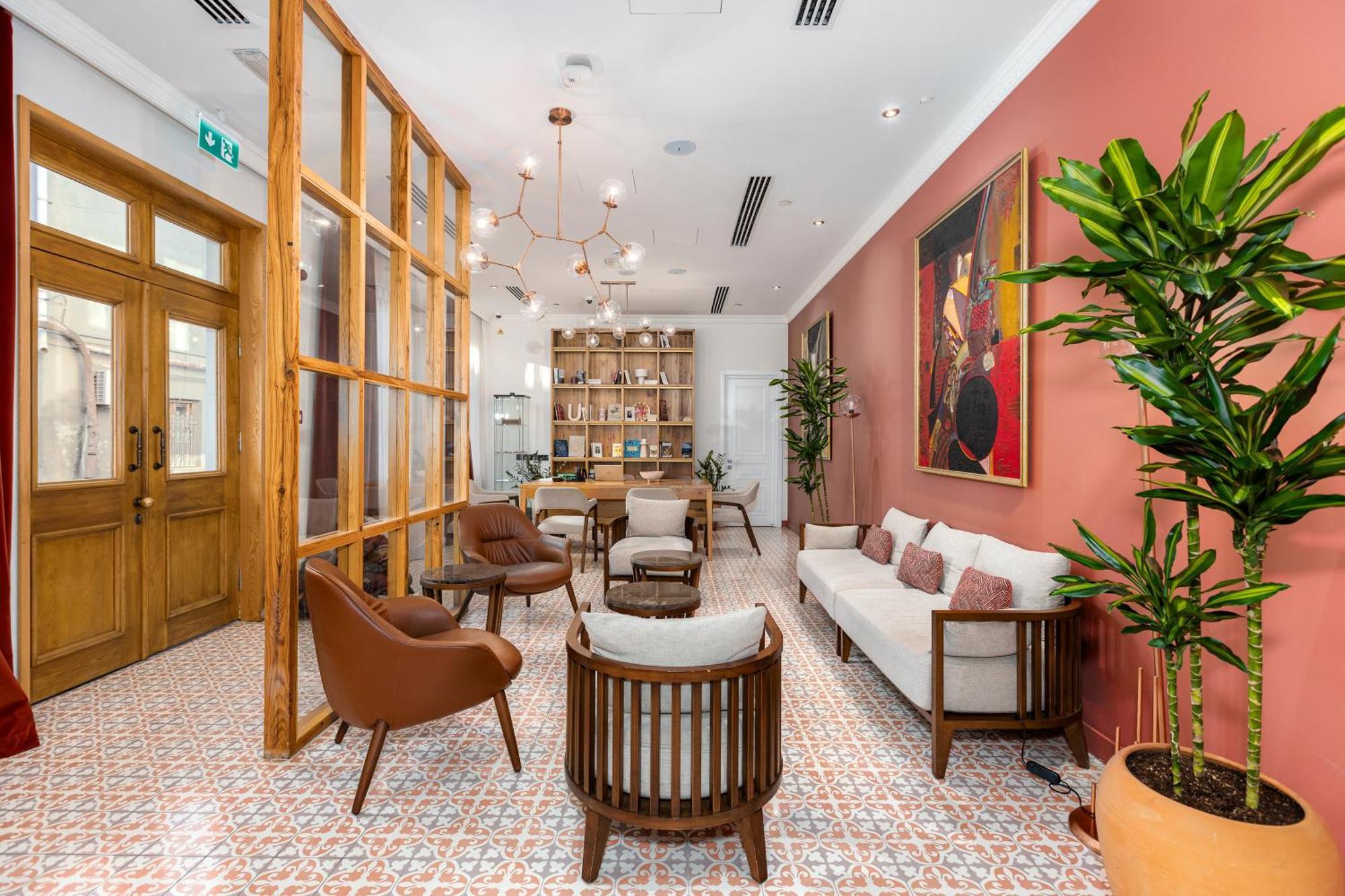 The Blue Fox Hotel تبليسي المظهر الخارجي الصورة