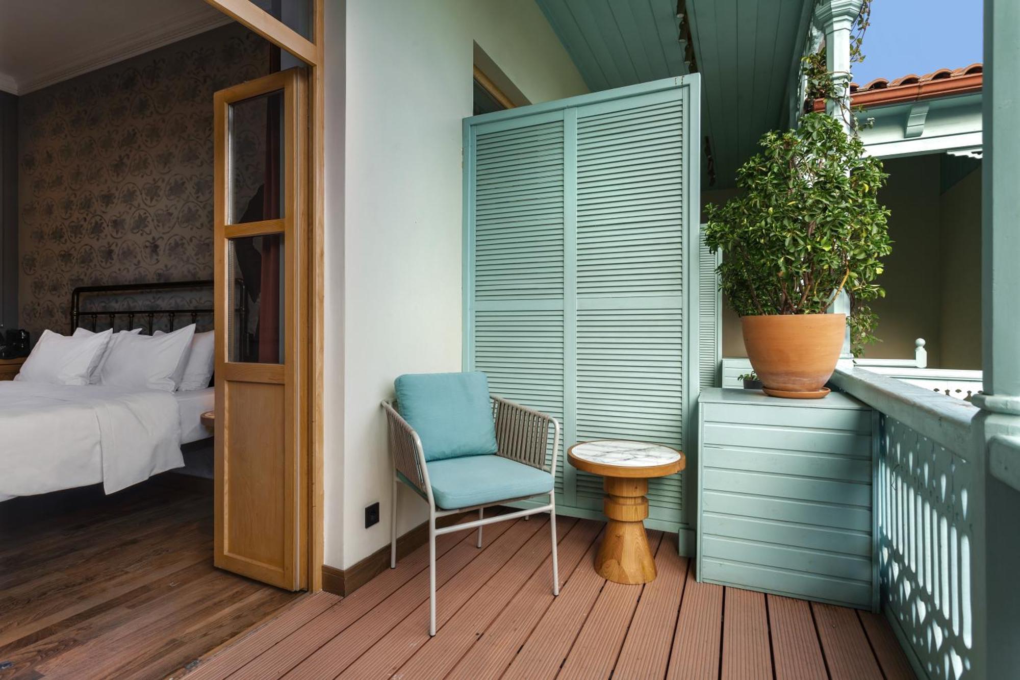 The Blue Fox Hotel تبليسي المظهر الخارجي الصورة