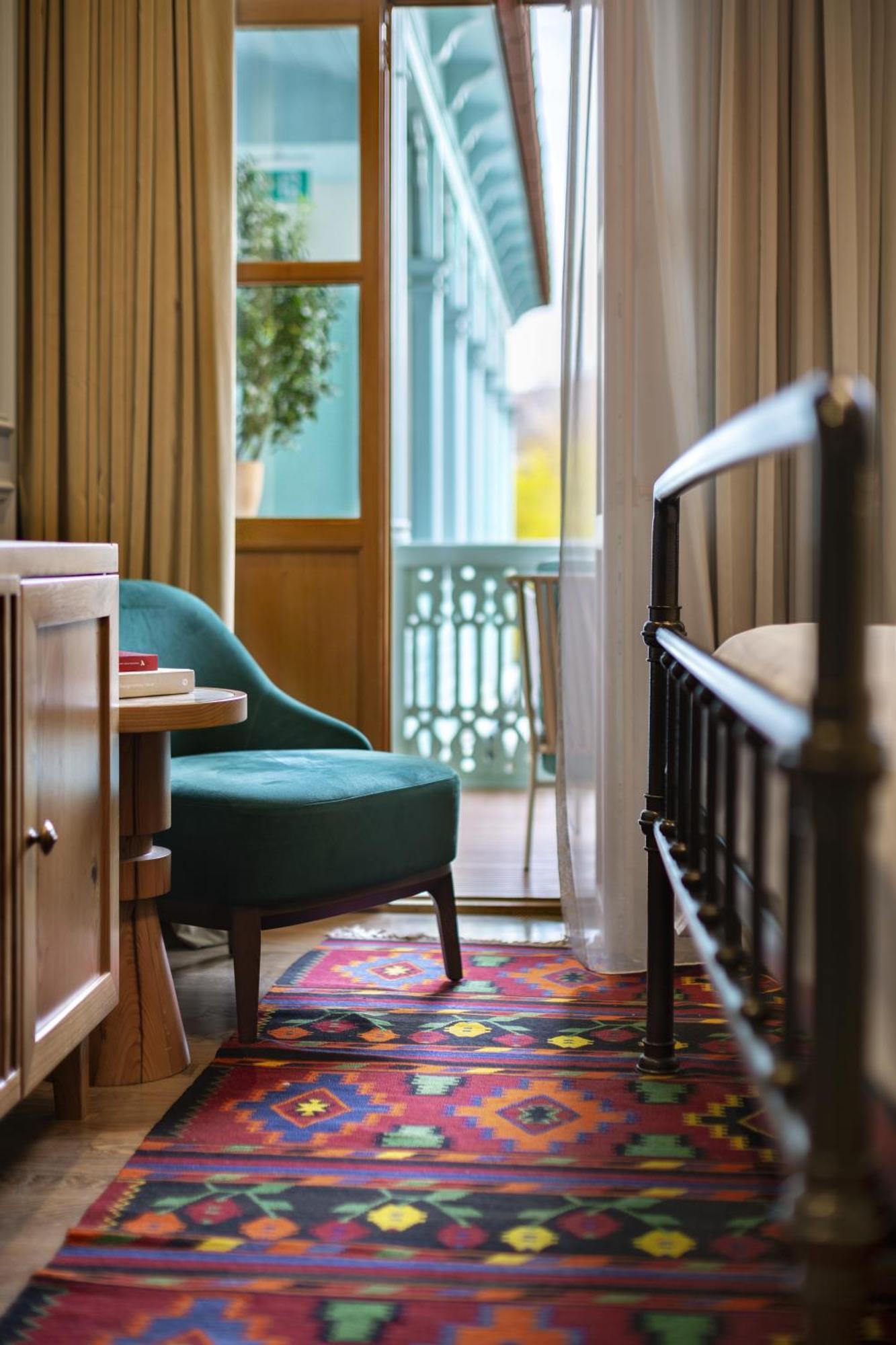 The Blue Fox Hotel تبليسي المظهر الخارجي الصورة
